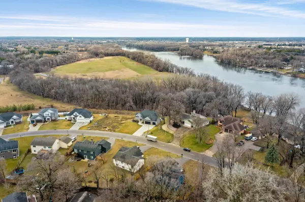 1127 Depue DR, Champlin, MN 55316