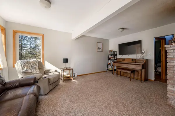 5760 Long Lake RD, Chisholm, MN 55719