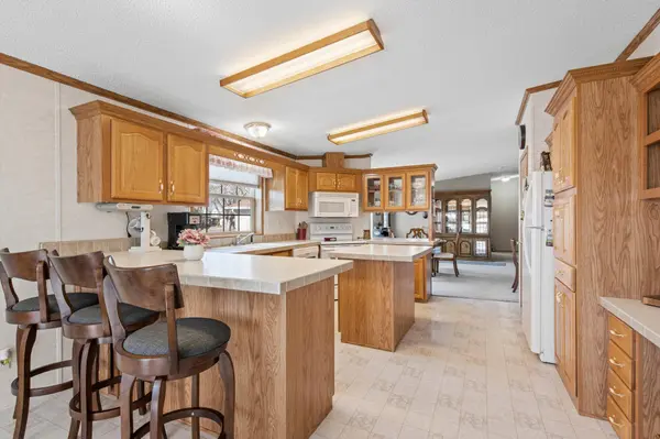 50556 Lakeside CIR, Rush City, MN 55069