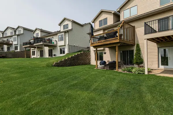 2552 Superior LN NW, Rochester, MN 55901