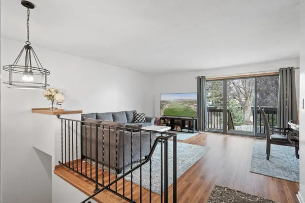 354 W 5th ST, Waconia, MN 55387