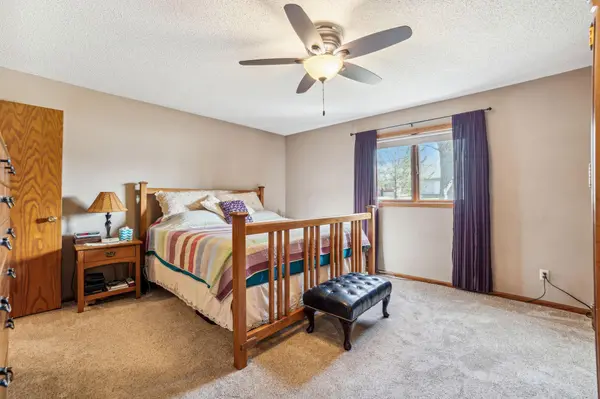 102 Wacker DR, Glencoe, MN 55336