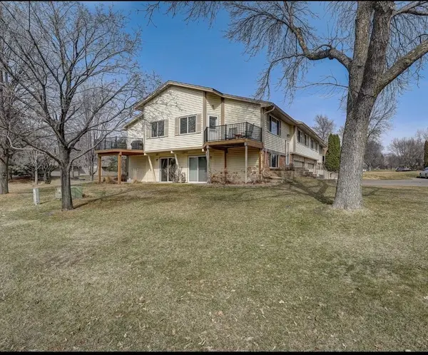 1509 128th AVE NE, Blaine, MN 55449