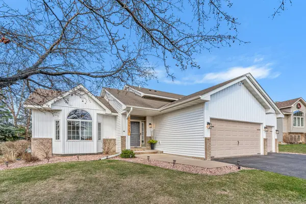13933 Hollyhock LN, Rogers, MN 55374