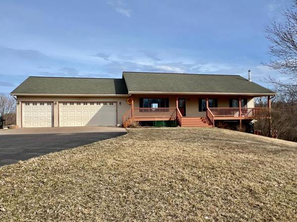 11672 245th ST, Chisago Lake Twp, MN 55013