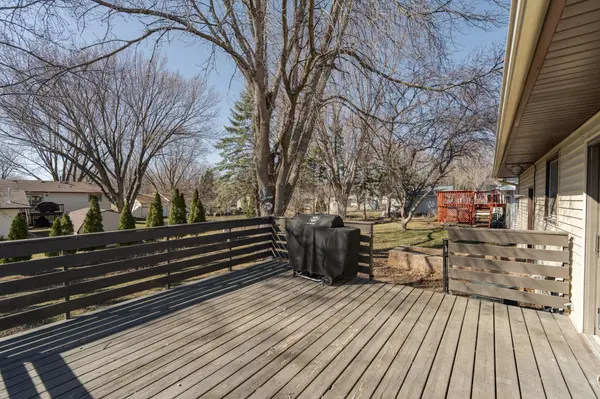 305 5th AVE NE, Kasson, MN 55944