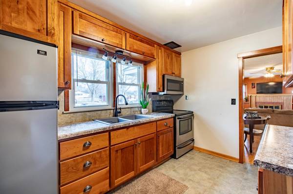 919 10th AVE NE, Rochester, MN 55906