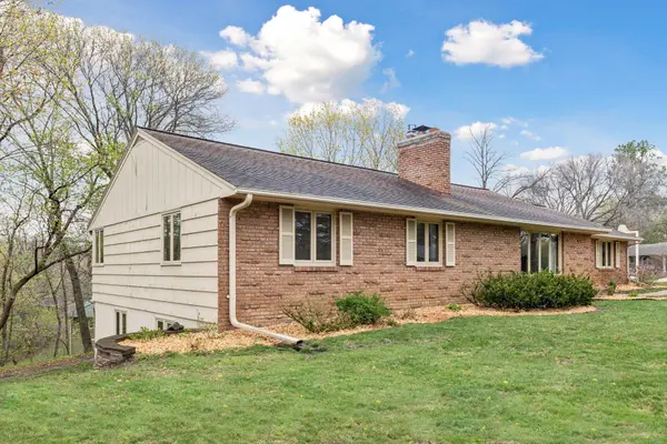 15245 Lynn TER, Minnetonka, MN 55345