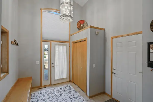 584 140th LN NW, Andover, MN 55304