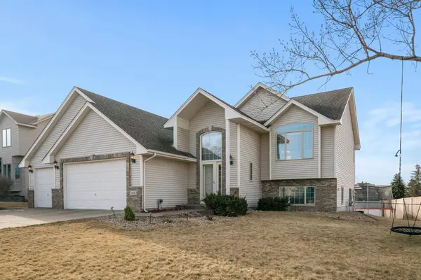 584 140th LN NW, Andover, MN 55304