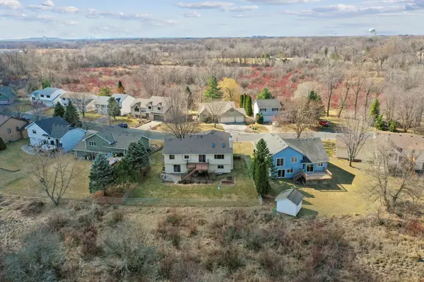 6684 Sandhill DR, Lino Lakes, MN 55014