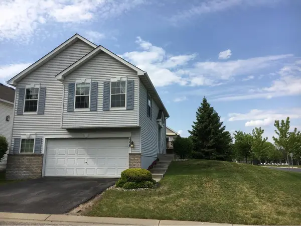 7338 Windsor DR N, Shakopee, MN 55379