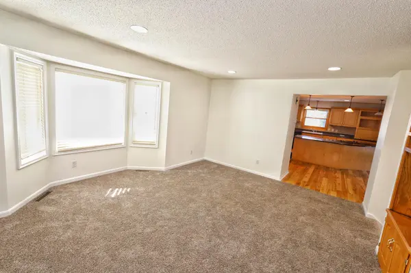125 Sugarloaf LN, Zumbrota, MN 55992