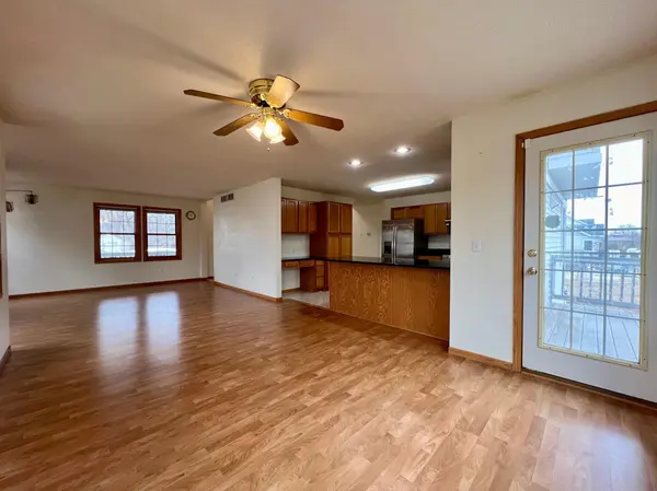 611 Bellvue LN N, Brooklyn Center, MN 55430