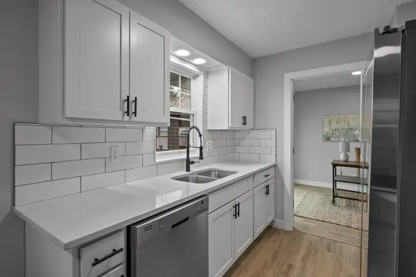 31 Kipling ST, Saint Paul, MN 55119