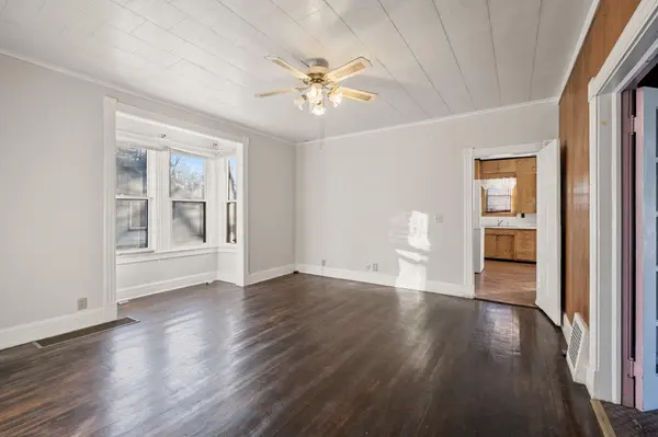 1008 Lawson AVE E, Saint Paul, MN 55106