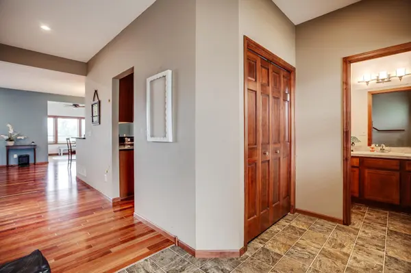 1072 Danube AVE, Shakopee, MN 55379