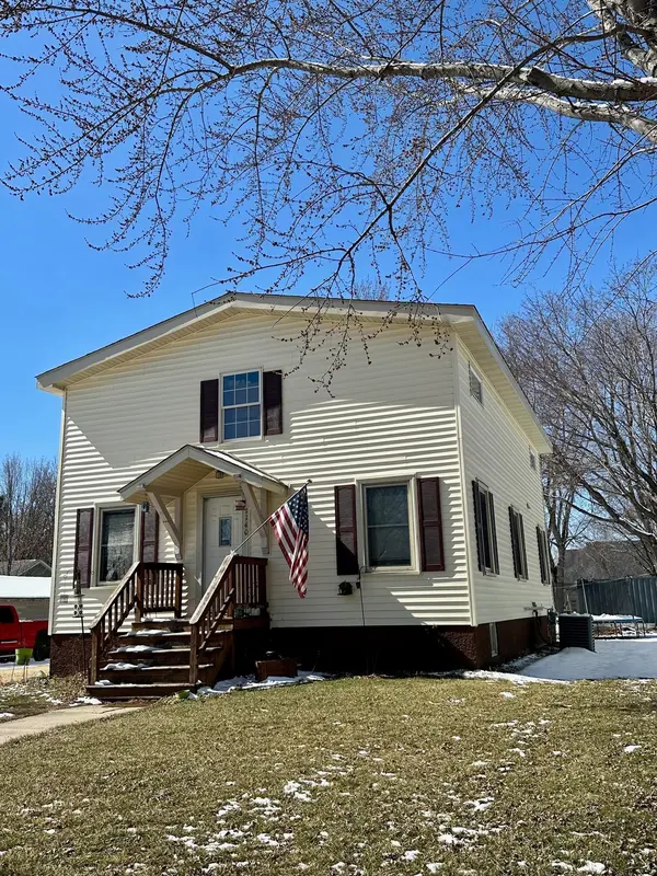 1140 10th AVE, Baldwin, WI 54002