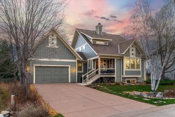 986 Inspiration Pkwy N, Bayport, MN 55003