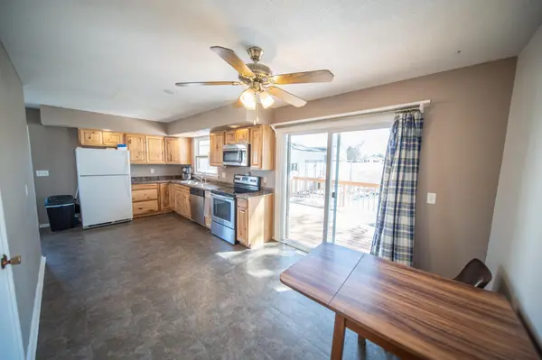 301 5th ST SW, Pine Island, MN 55963
