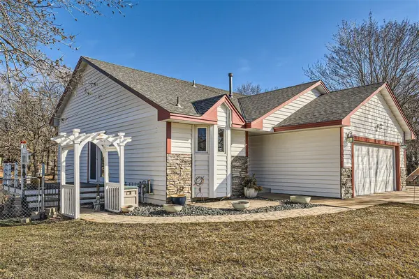 1333 131st AVE NE, Blaine, MN 55434