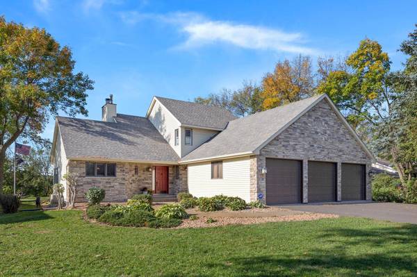 13640 Riverview DR NW, Elk River, MN 55330