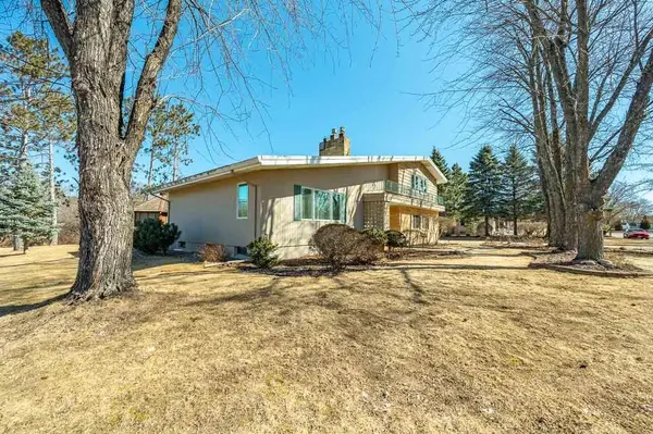 624 5th ST SW, Chisholm, MN 55719