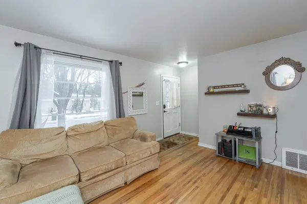 1020 10 1/2 ST SE, Rochester, MN 55904