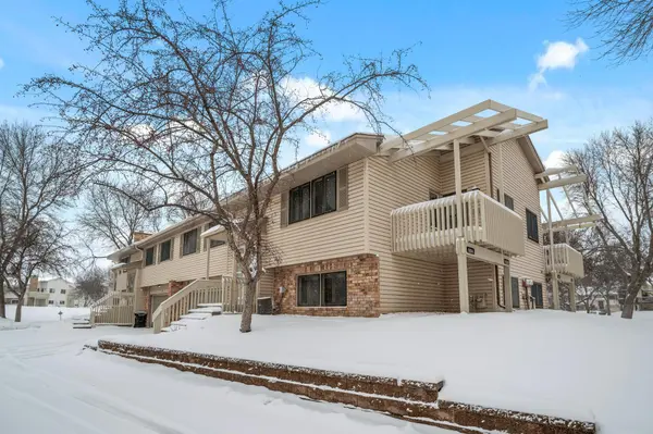 11808 Undercliff ST NW, Coon Rapids, MN 55433