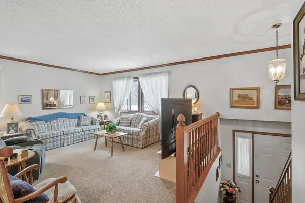 11808 Undercliff ST NW, Coon Rapids, MN 55433