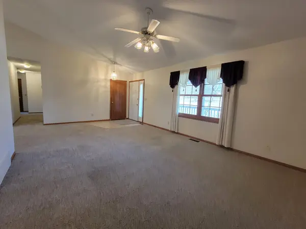 1312 Laurel DR, Decorah, IA 52101