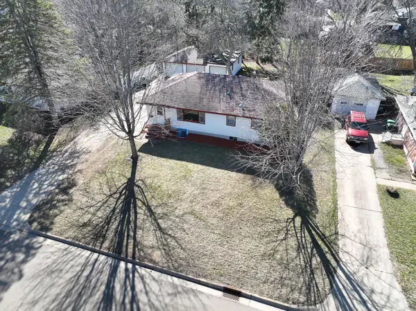7025 Quail AVE N, Brooklyn Center, MN 55429
