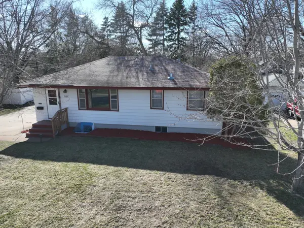 7025 Quail AVE N, Brooklyn Center, MN 55429