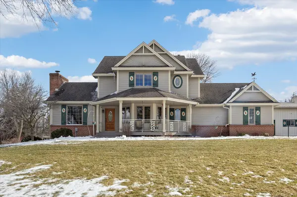 1581 E 260th ST, Cedar Lake Twp, MN 56071
