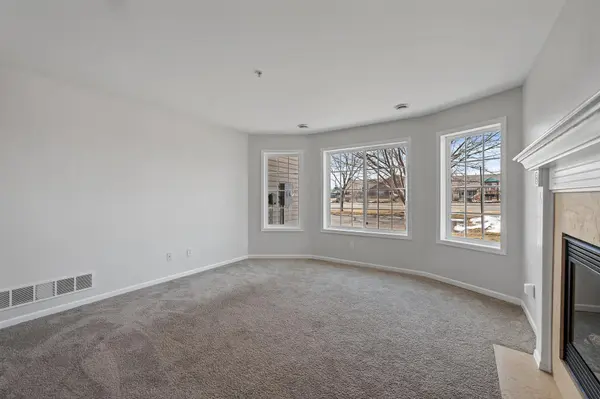 5662 100th LN N Brooklyn Park, MN 55443
