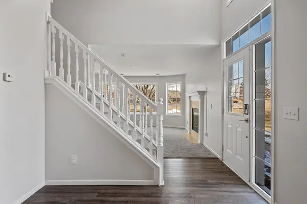 5662 100th LN N Brooklyn Park, MN 55443