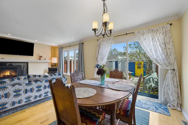1988 Arkwright ST, Maplewood, MN 55117