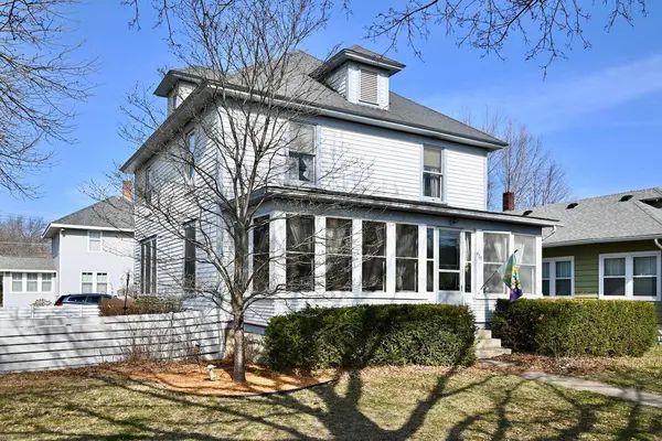 479 Olmstead ST, Winona, MN 55987