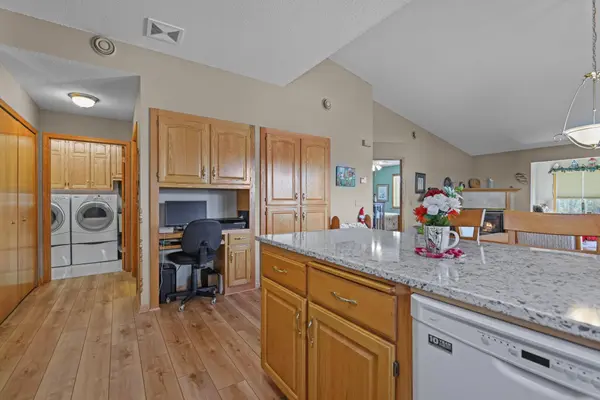 1676 10th ST SE, Forest Lake, MN 55025