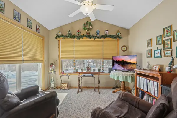 1676 10th ST SE, Forest Lake, MN 55025