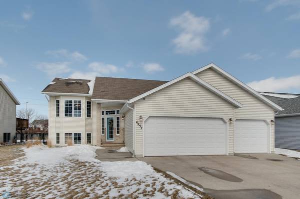 4257 41st AVE S, Fargo, ND 58104