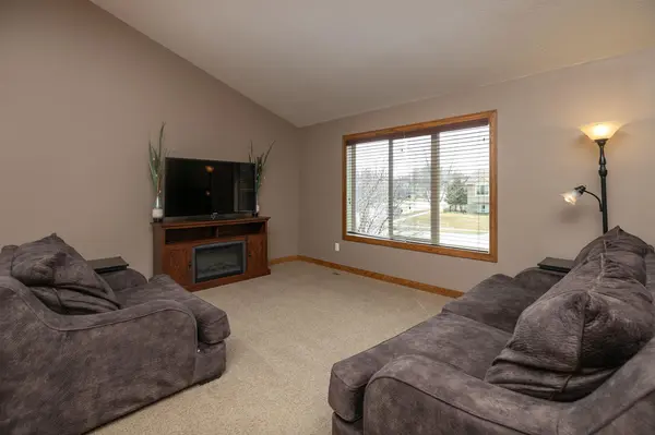 3635 Blakesley LN NW, Rochester, MN 55901