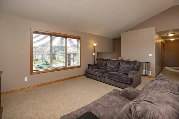3635 Blakesley LN NW, Rochester, MN 55901