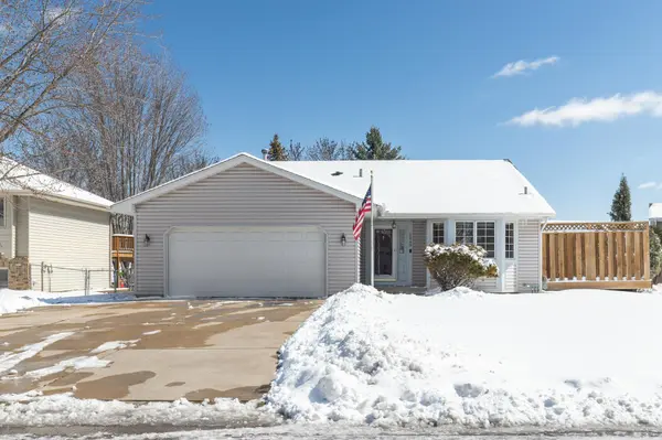 2249 Heath AVE N, Oakdale, MN 55128