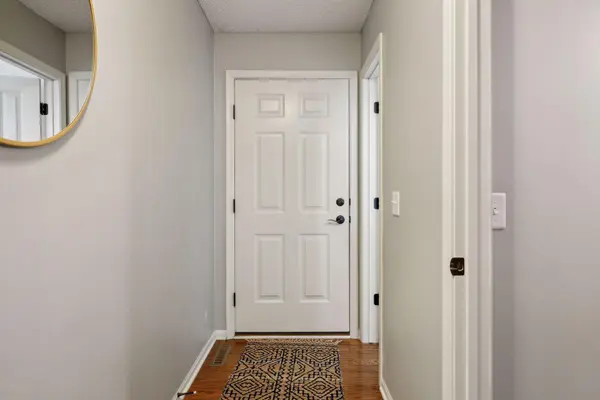 139 Dongola LN, Shakopee, MN 55379