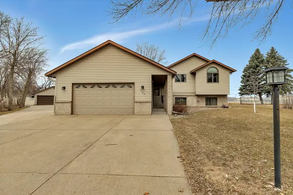 500 9th ST S, Waite Park, MN 56387