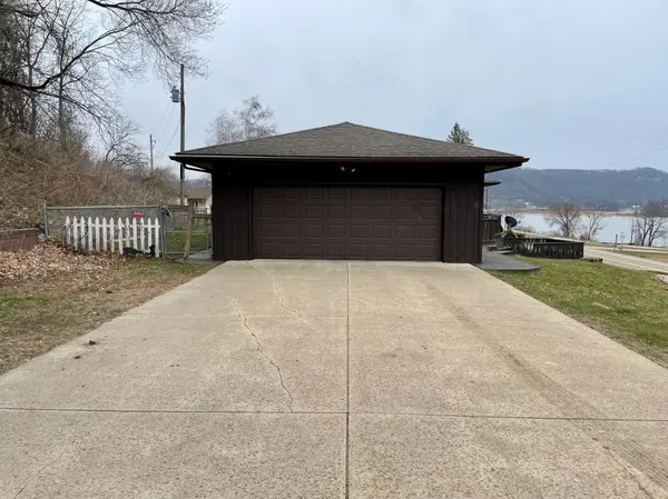 S1649 County Road I, Alma, WI 54610