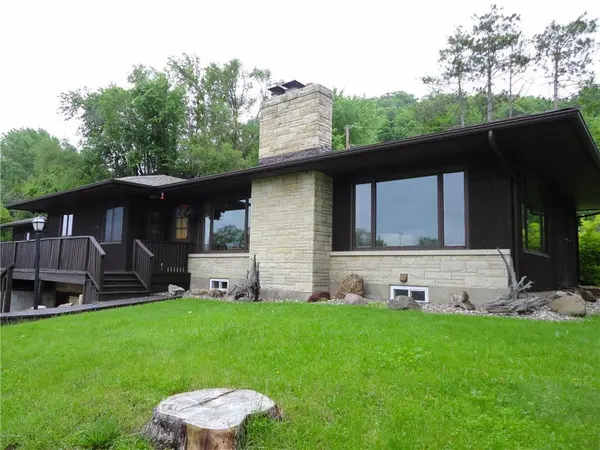 S1649 County Road I, Alma, WI 54610