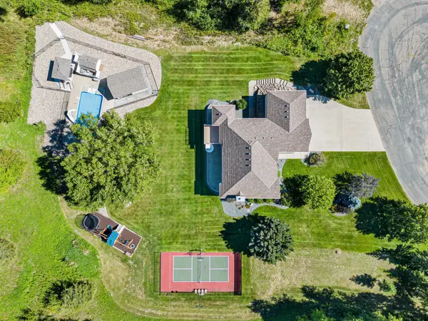 1640 Orwell AVE N,  West Lakeland Twp,  MN 55082