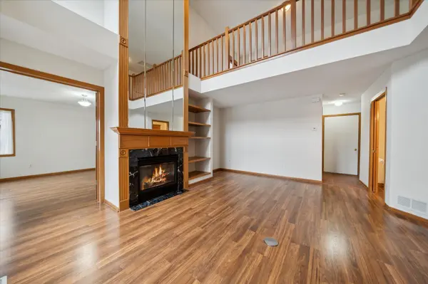 1802 Hunter Hill RD, Hudson, WI 54016